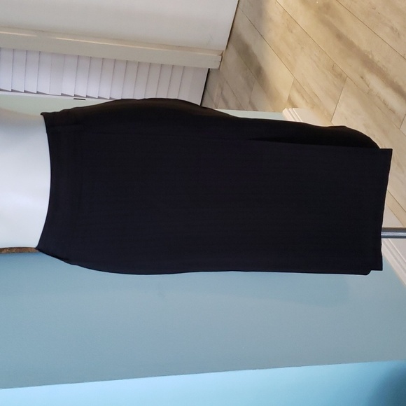 BLACK STRAIGHT DRESSY MIDI SKIRT WITH BELT LOOPS - Picture 1 of 7